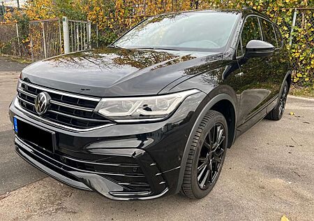 VW Tiguan Allspace Volkswagen R-Line 4Motion