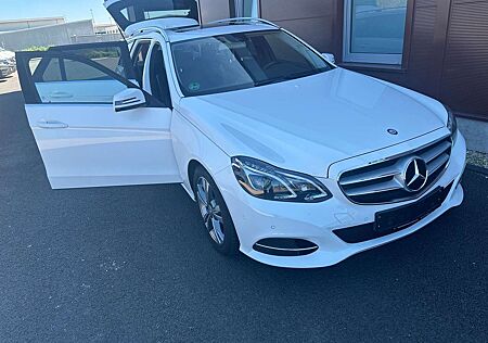 Mercedes-Benz E 220 T BlueTEC BlueEFFICIENCY Edition 9G-TRONIC Eleganc