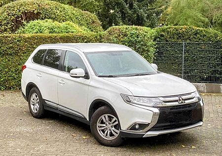 Mitsubishi Outlander 2.0 2WD Diamant Edition