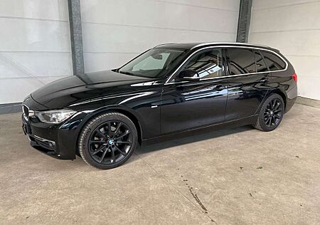 BMW 320 d Touring Luxury Aut.+Leder+El.AHK+Pano+Navi