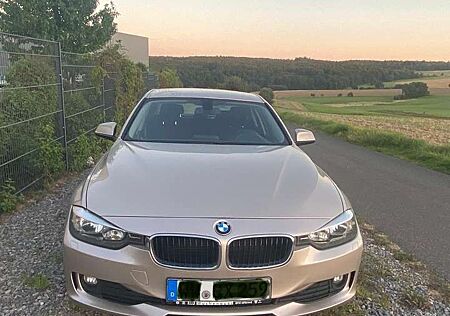 BMW 320 d Efficient Dynamics Edition
