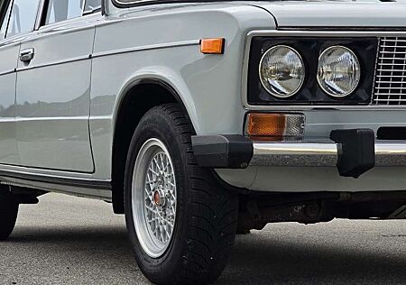 Lada 2106
