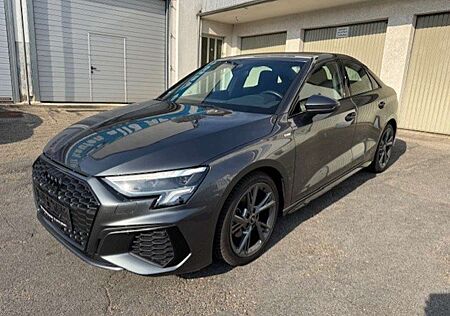 Audi A3 2.0 TDI Limousine S tronic S line**Standheizung**