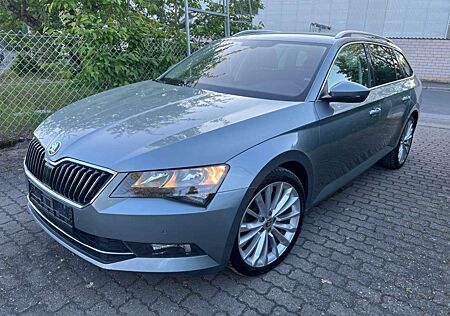 Skoda Superb Combi Ambition 1.6TDI DSG*Navi*AHK*Kam.*