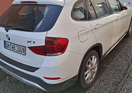 BMW X1 +sDrive18i+xLine