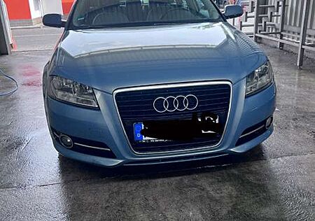 Audi A3 1.6 TDI Sportback DPF S tronic Ambiente