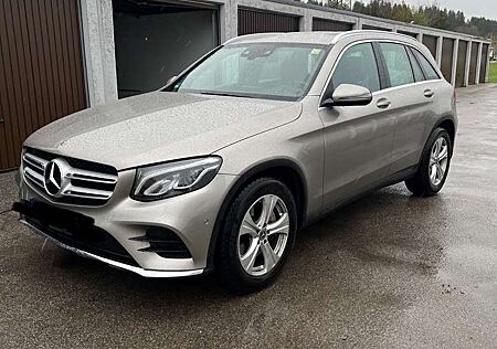 Mercedes-Benz GLC 220 d 4Matic 9G-TRONIC AMG Line