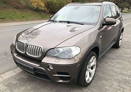 BMW X5 xDrive50i Leder/Pano/Kamera/STHZ