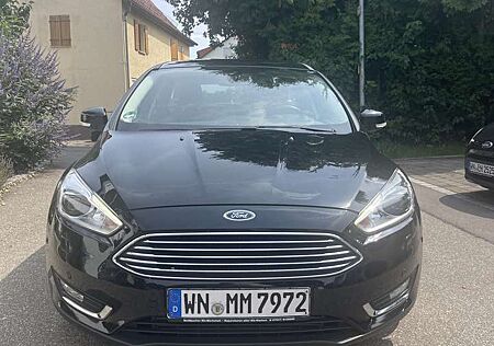 Ford Focus Turnier 2.0 TDCi DPF Start-Stopp-System Aut. Titanium