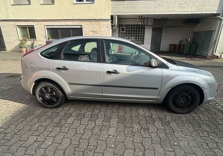 Ford Focus Ghia X