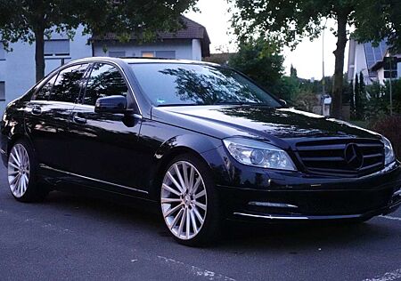 Mercedes-Benz C 250 CGI AutomatikBlueEFFICIENCY Avantgarde