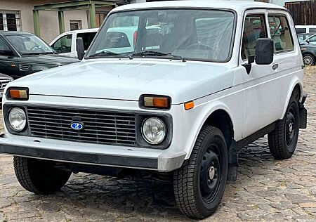 Lada Niva Only