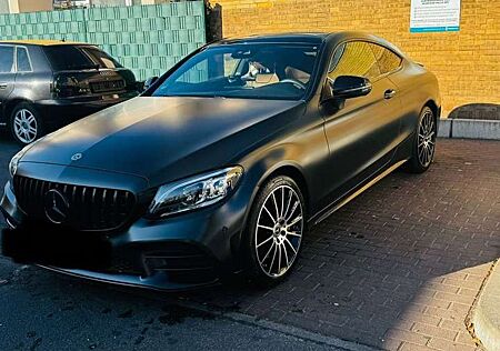 Mercedes-Benz C 300 C -Klasse Coupe 4Matic