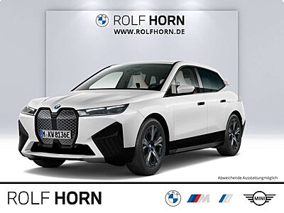 BMW iX xDrive50 Sportpaket Navi HeadUp RfKam Standhz