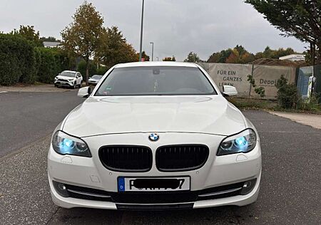 BMW 523i 523