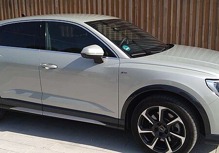 Audi Q3 40 TFSI Sportback quattro S tronic S line