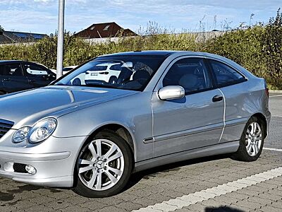 Mercedes-Benz C 200 Mercedes-Benz C 200 INDIANAPOLIS Automatik Bi-Xenon Panoramadach