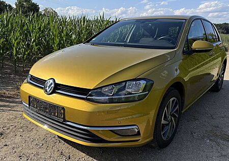 VW Golf Volkswagen 1.4 TSI Sound