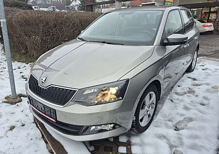 Skoda Fabia Ambition Alu Multilenk Klima Temp