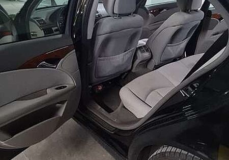 Mercedes-Benz E 200 CDI Elegance BusinessEDITION
