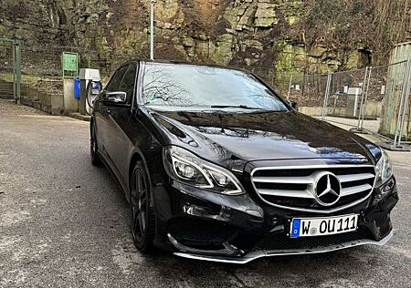Mercedes-Benz E 220 Amg-Paket