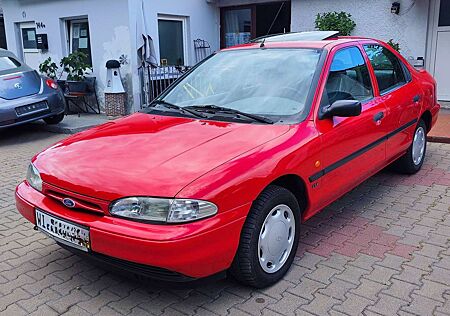 Ford Mondeo Limousine