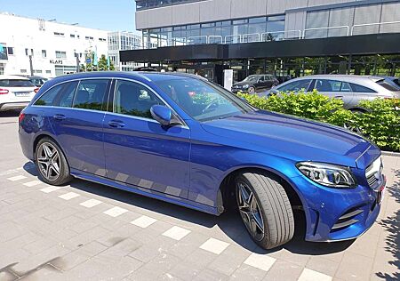 Mercedes-Benz C 300 T 9G-TRONIC AMG Line
