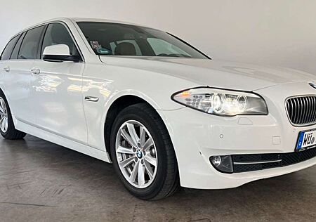 BMW 530d 530 5 Touring xDrive,HUD,SPORTSITZE,NAVI PROF,