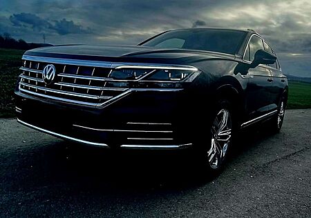 VW Touareg Volkswagen One Million 4Motion