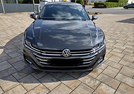 VW Arteon Volkswagen Shooting Brake 2.0 TSI DSG R-Li