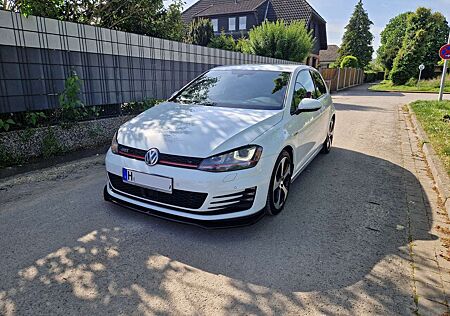 VW Golf GTI Volkswagen 7 2.0 TSI GTI Performance Dynaudio RFK TÜV