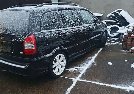 Opel Zafira 2.0 OPC