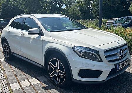 Mercedes-Benz GLA 220 CDI 7G-DCT AMG Line