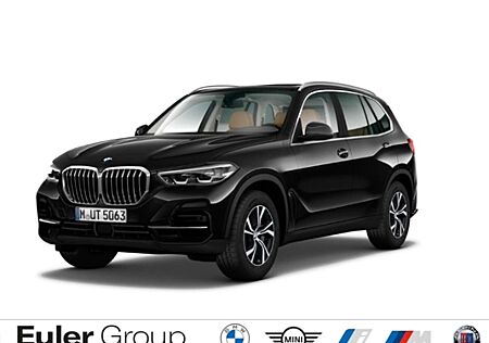 BMW X5 xDr 40d StandHZG Pano AHK Luftfed. Navi Leder Digi