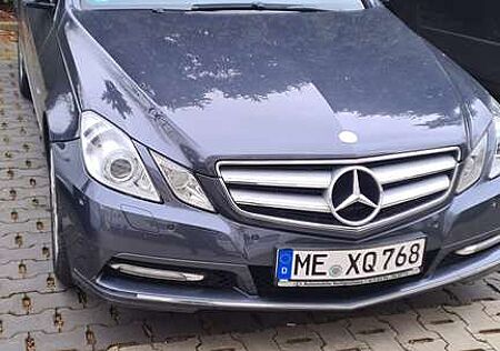 Mercedes-Benz E 200 CGI Coupe BlueEFFICIENCY Automatik Avantgard