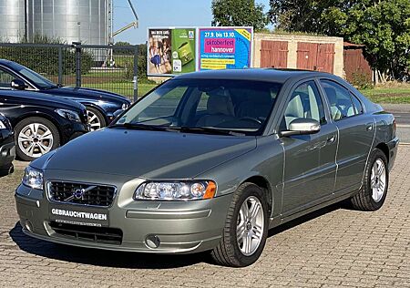 Volvo S60 2.4 Aut. Momentum - 2.Hand / Leder / Xenon / PDC..