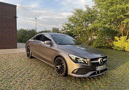 Mercedes-Benz CLA 180 7G-DCT AMG Line CAR-GARANTIE BIS 04.2027