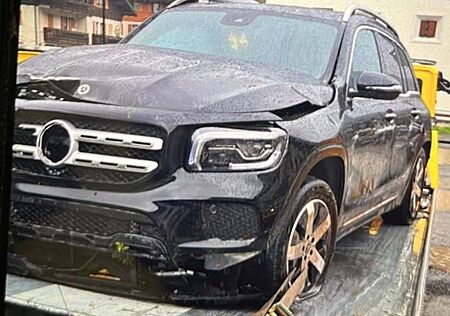 Mercedes-Benz GLB 250 250 4Matic