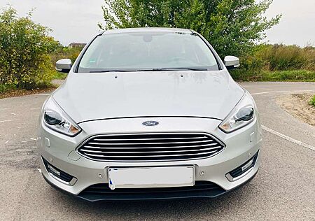 Ford Focus 1.0 EcoBoost Start-Stopp-System Titanium