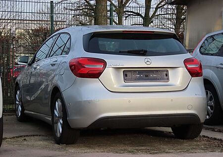 Mercedes-Benz A 180 d BlueEFFICIENCY Edition Style