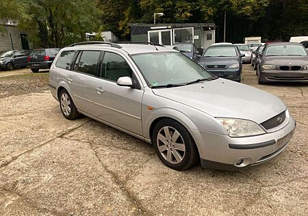 Ford Mondeo 2.5 V6 Ghia