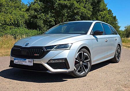Skoda Octavia Combi RS First Edition