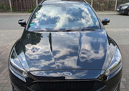Ford Focus Turnier 1.0 EcoBoost ST-Line