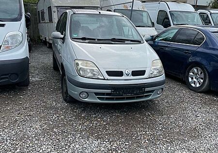 Renault Scenic 1.6 16V Expression