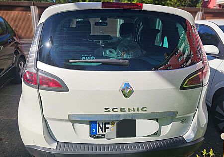 Renault Scenic dCi 110 EDC LIMITED