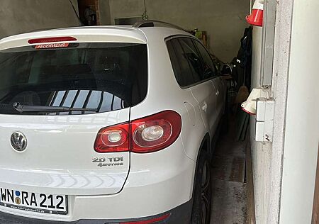 VW Tiguan Volkswagen 2.0 TDI DPF 4Motion