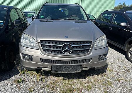 Mercedes-Benz ML 320 CDI (164.122)