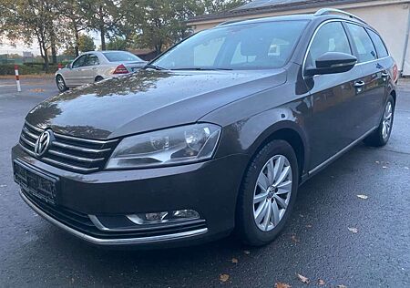VW Passat Variant Volkswagen Comfortline BlueMotion. Navi,Pano
