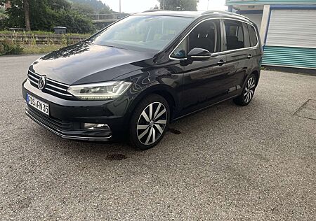 VW Touran Volkswagen 2.0 TDI SCR (BlueMotion Technology) Highline