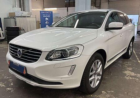 Volvo XC 60 XC60 Summum 2WD 1HD NAVI AUT CAM PDC LEDER XEN